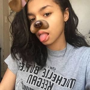 Meet your Posher, Jeniah